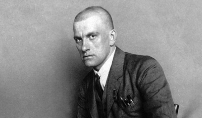 VLADIMIR MAYAKOVSKY CAME FROM GEORGIA